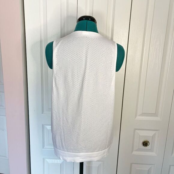 Lululemon Swiftly Lightweight Sleeveless Mesh Muscle Flowy Relax Fit Tank Top - Picture 2 of 10